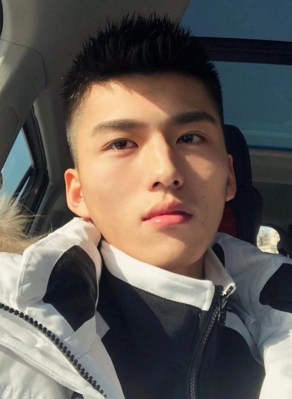 飞翔的第一张照片--沈阳蓝颜知己交友网